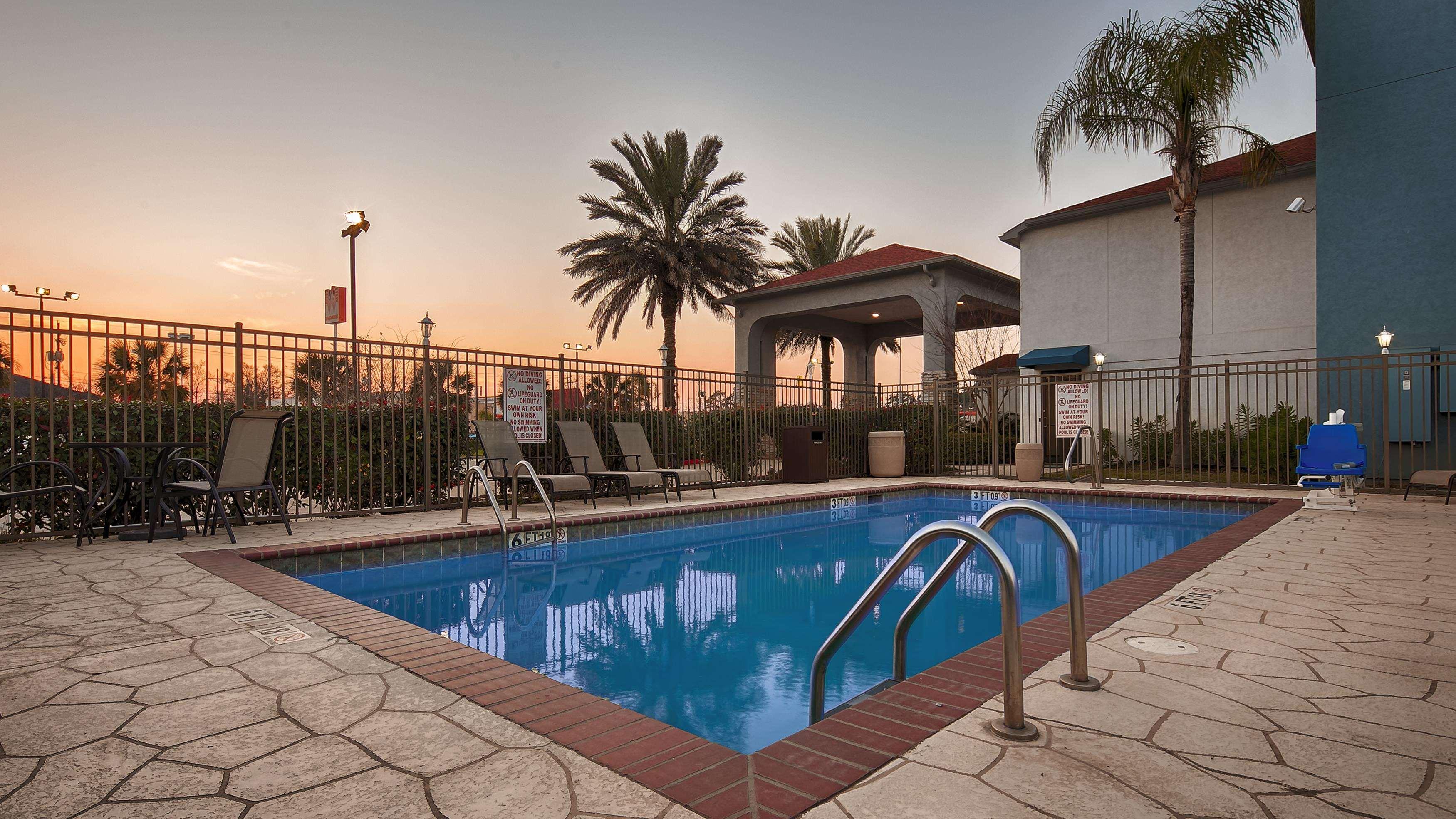 Best Western Plus Orange County Vidor Eksteriør bilde
