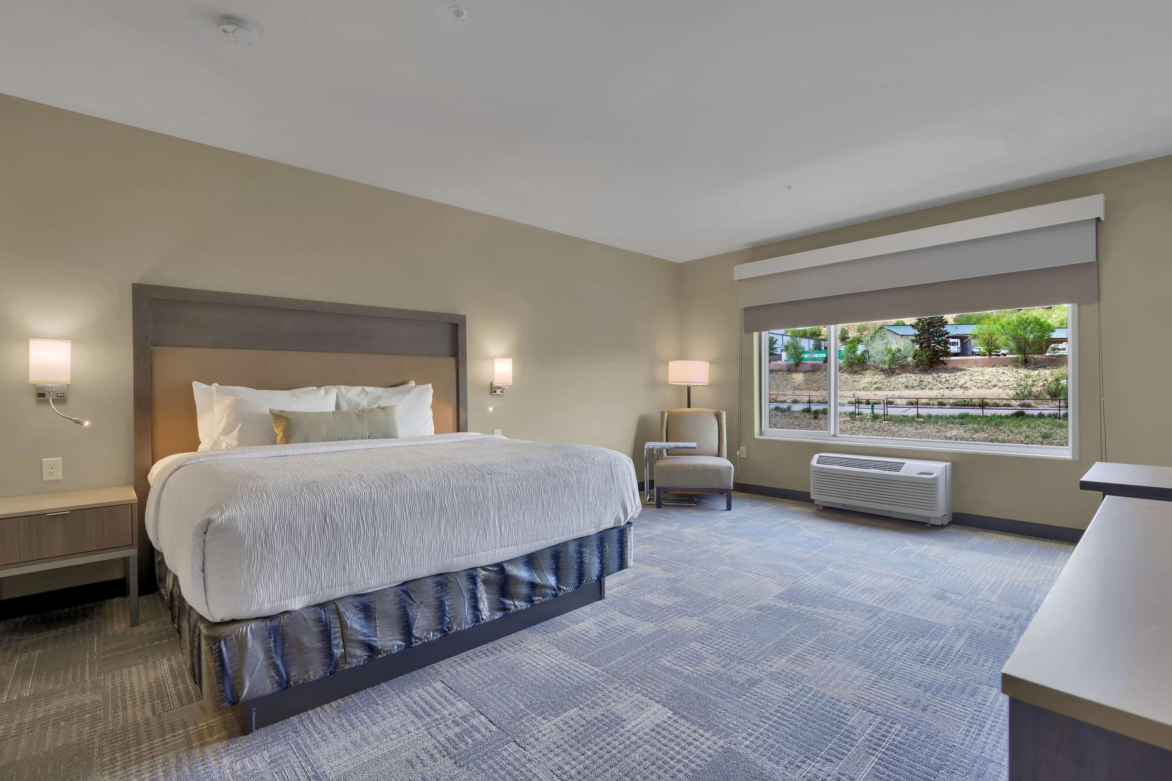 Best Western Plus Orange County Vidor Eksteriør bilde